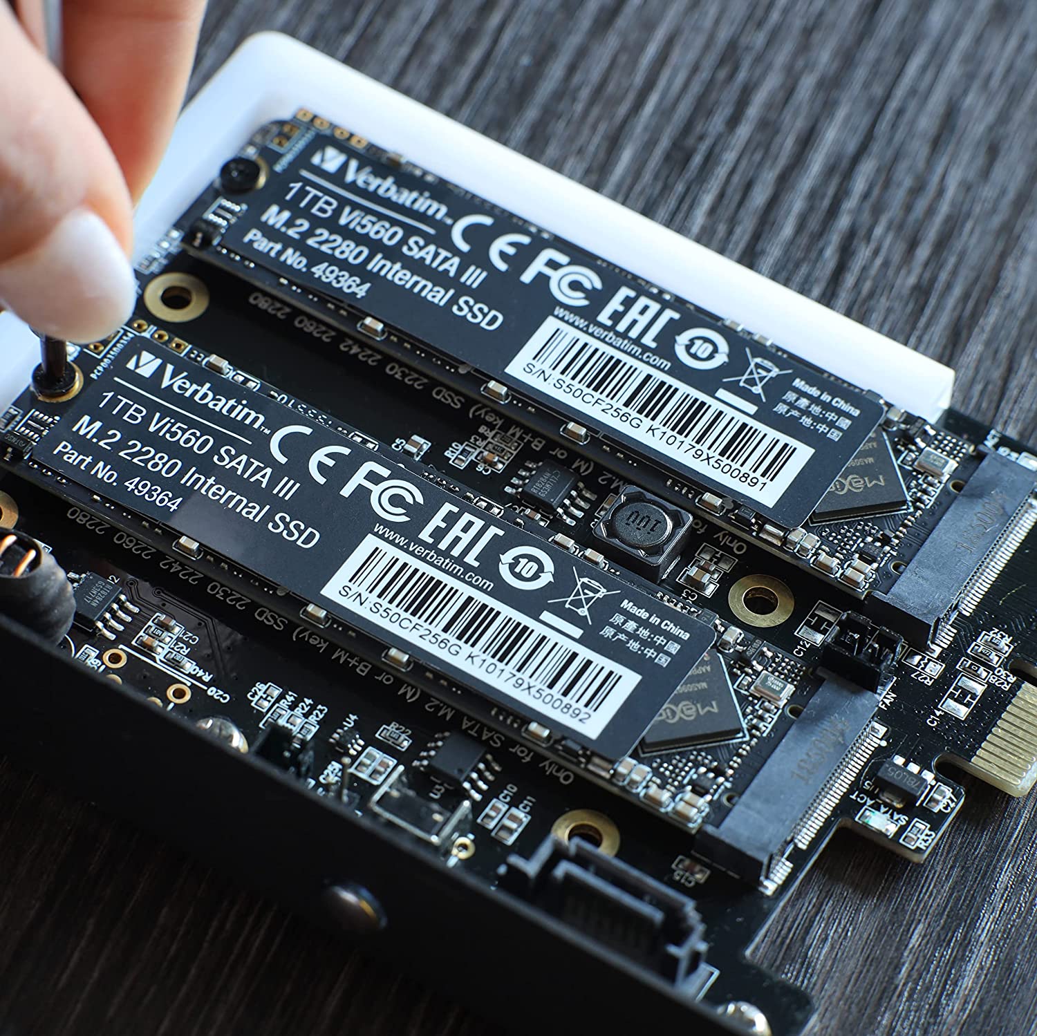 Disco a Stato Solido Vi560 Internal SATA III M.2 1TB - Miniatura 3