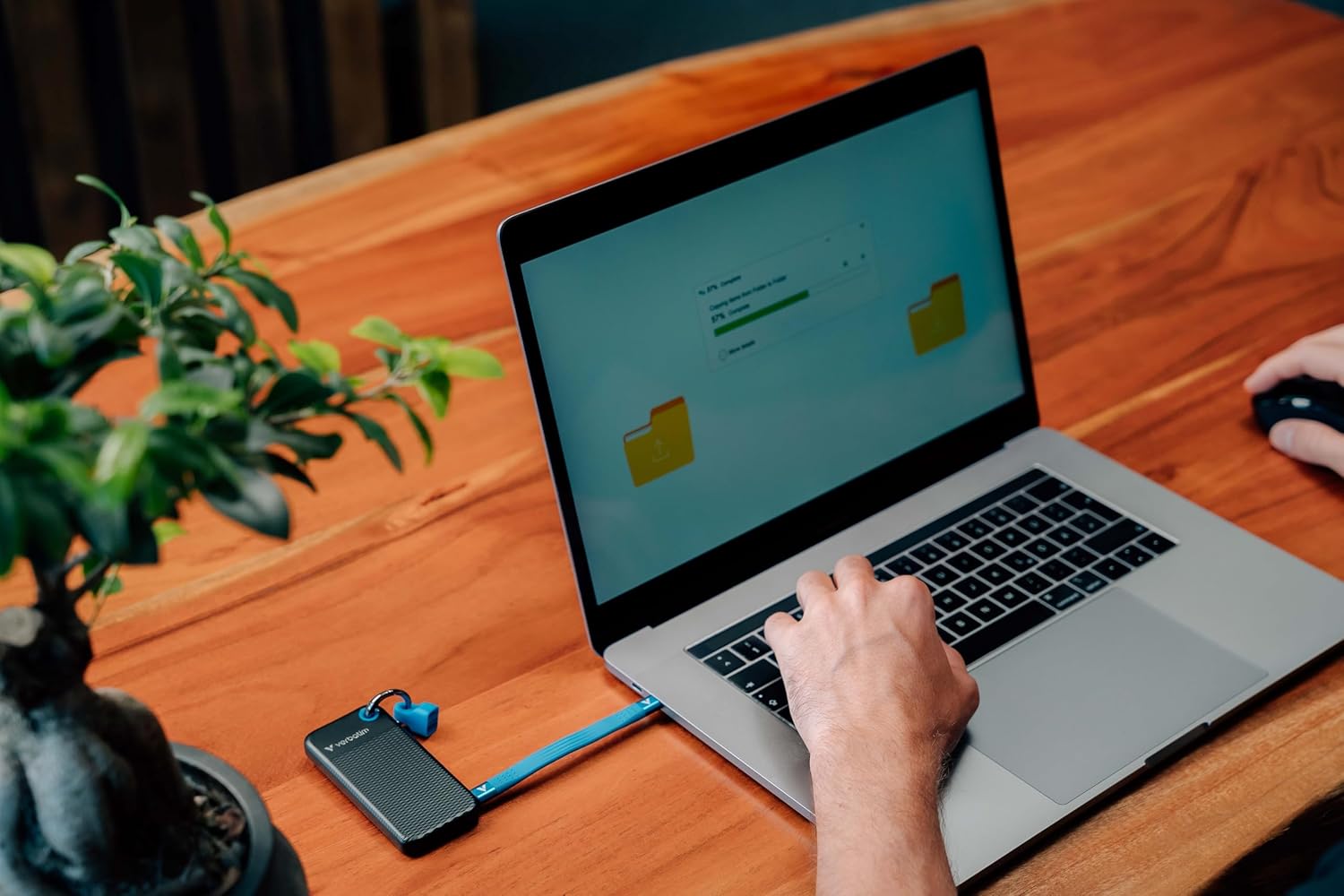 Pocket SSD Portachiavi con Attacco per Cavo USB-C™ 1TB Nero Blu - Miniatura 7