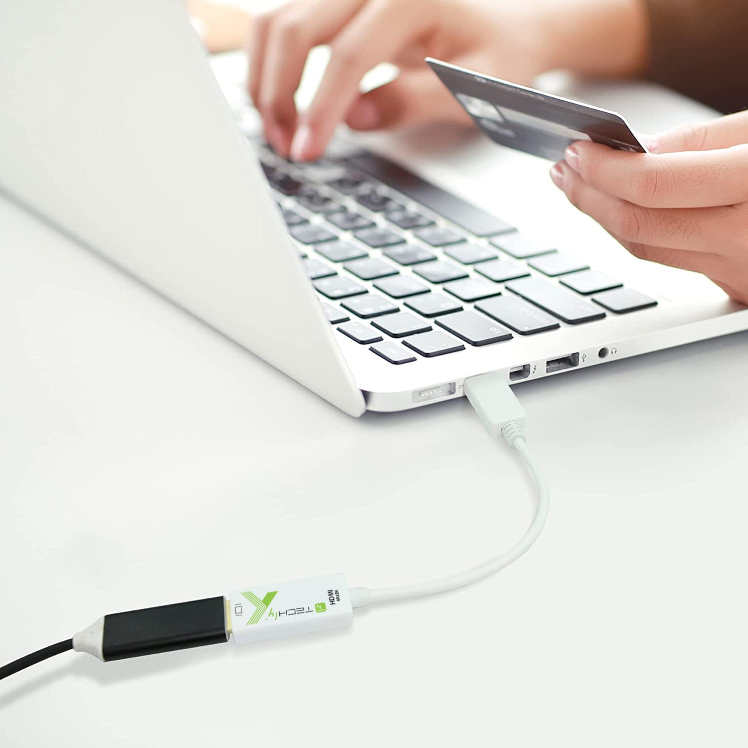 Adattatore Passivo DisplayPort Maschio a HDMI Femmina 4K 60Hz - Miniatura 9